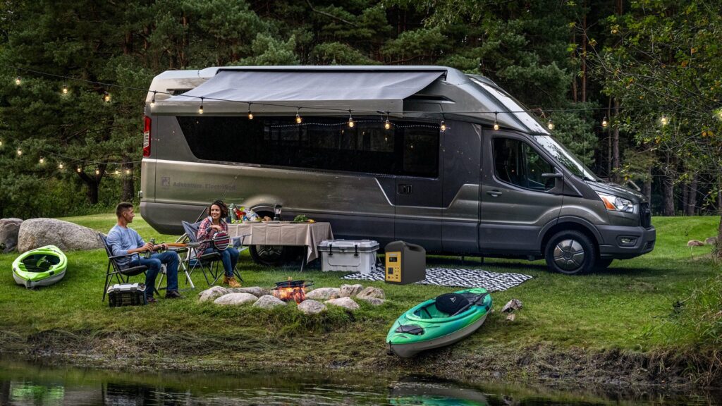 portable power station with 220v ac output